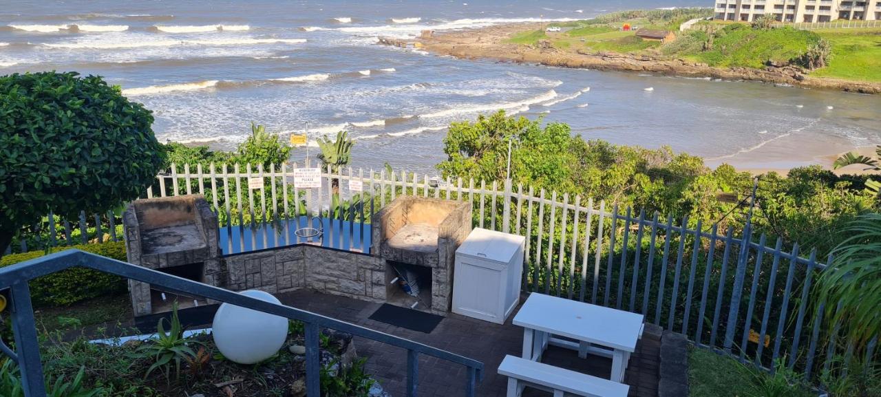 Appartement Aride 4 Awesome View Of Uvongo Main Swimming Beach From Communal Braai Area à Margate Extérieur photo