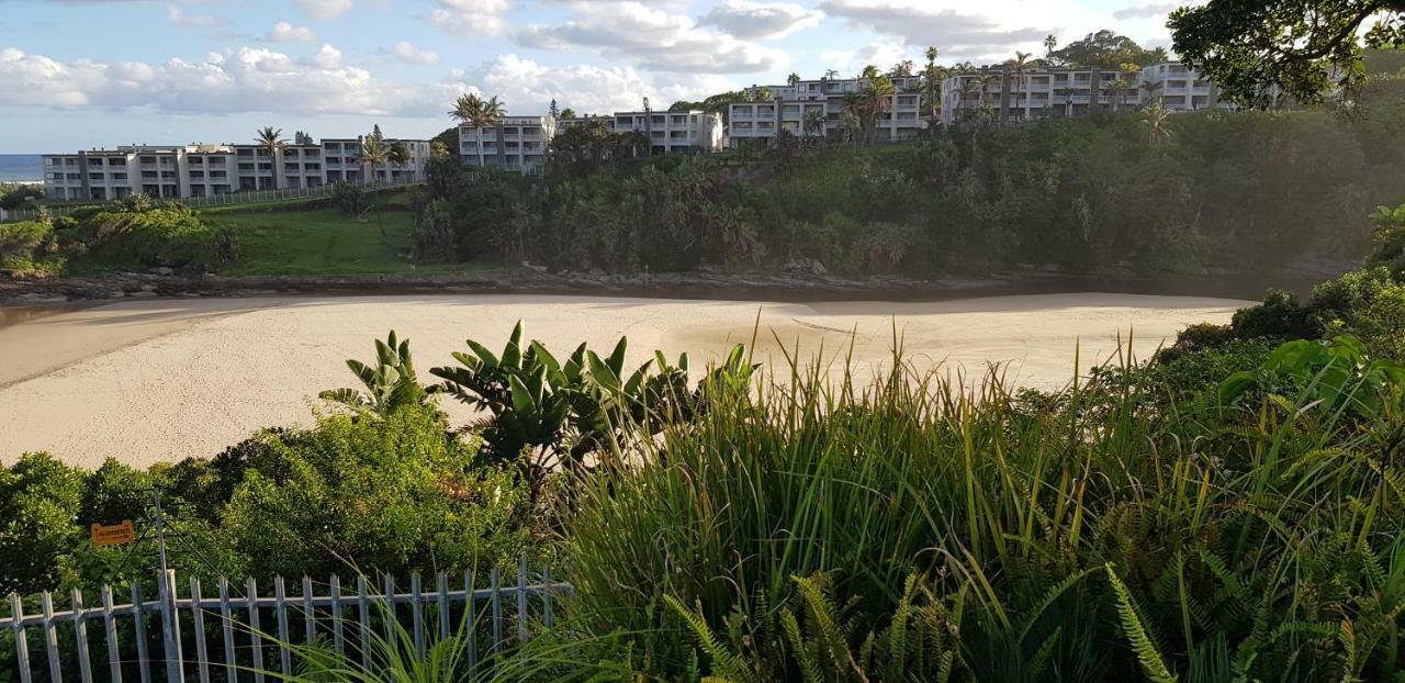 Appartement Aride 4 Awesome View Of Uvongo Main Swimming Beach From Communal Braai Area à Margate Extérieur photo